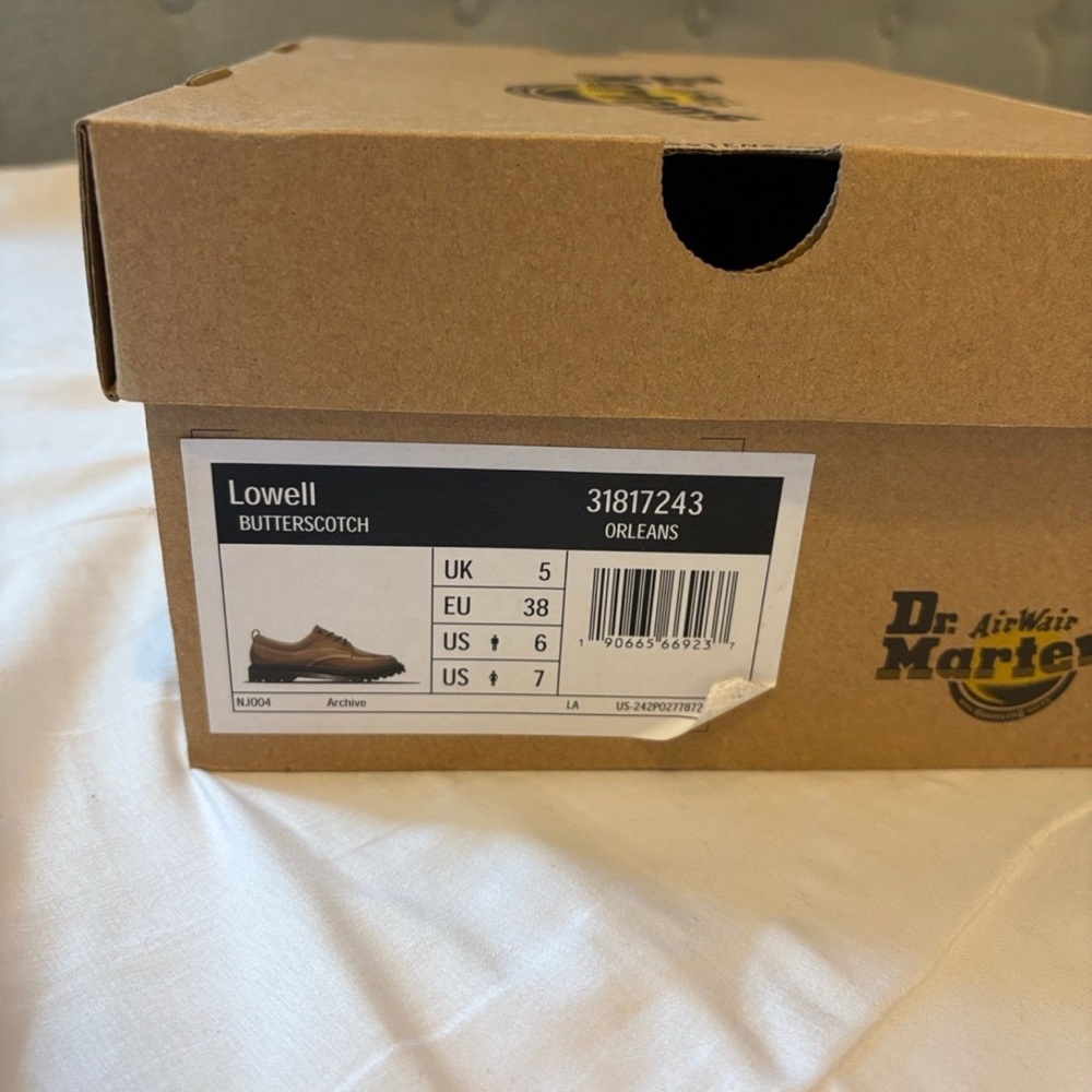 Dr. Marten Lowell Leather Shoes - Picture 6 of 7